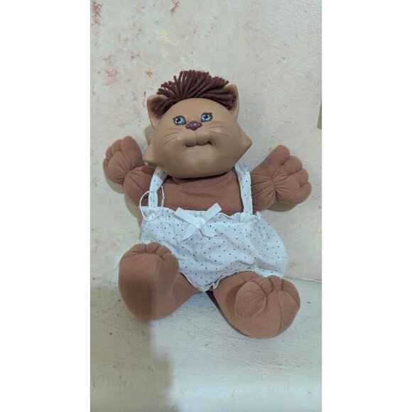Cabbage Patch Kids Koosas 14" Plush Cat with Polka Dot Outfit 1983 Vintage Doll - Picture 2 of 10